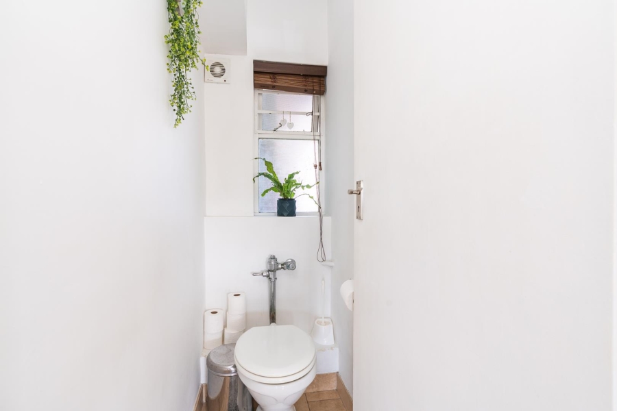 2 Bedroom Property for Sale in Green Point Western Cape
